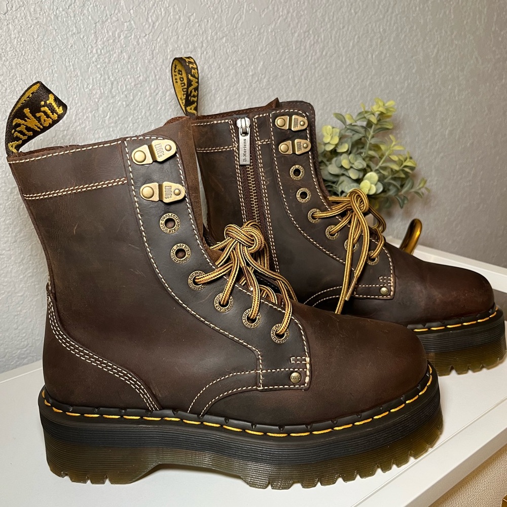 Dr. Martens Crazy Horse Jadon Arc Dark Brown Quad Retro- NIB-W8